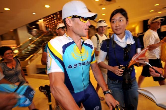 Lance Armstrong makes his return to racing with Astana