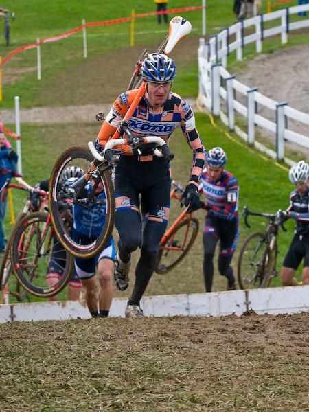 Barry Wicks (Kona) took the lead from teammate Ryan Trebon midway through the first lap.