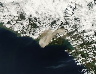 This image of the Chaparrastique volcanic blast was snapped by NASA's Aqua satellite on Dec. 29, 2013.