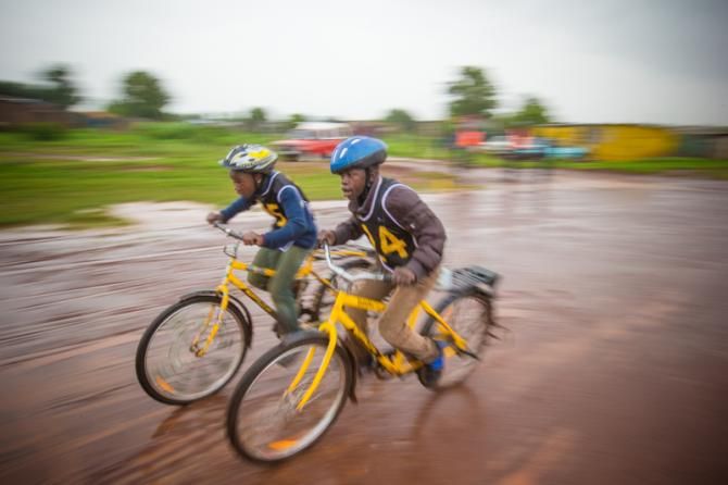 Qhubeka street racing in Vosloorus