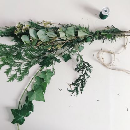 How to make a Christmas garland for a mantel | Real Homes