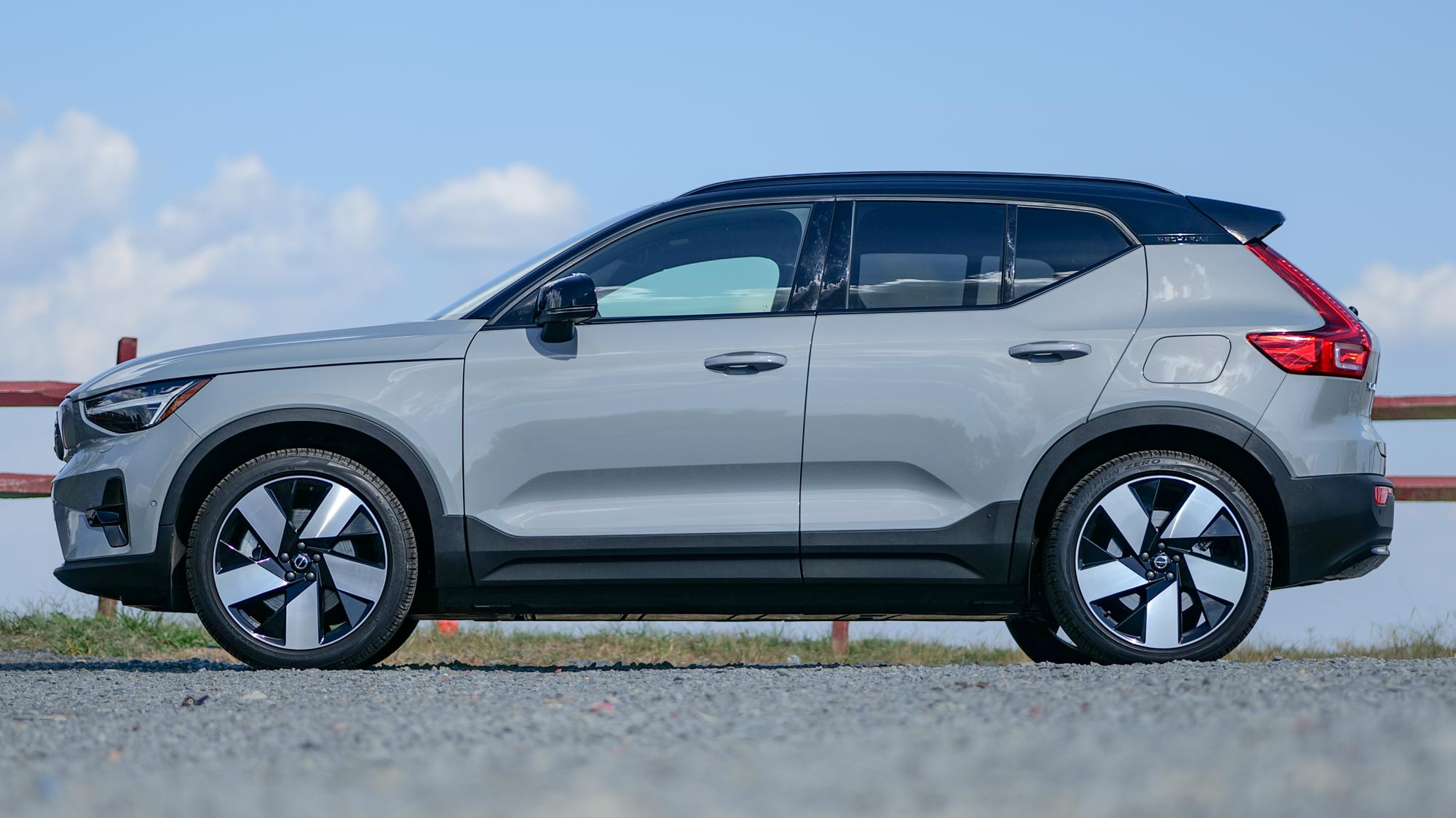 2024 Volvo XC40 Recharge Single Ultimate test drive.