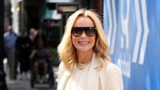 A HEADSHOT OF AMANDA HOLDEN 