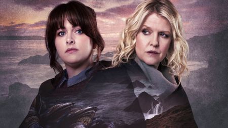 DI ‘Tosh’ McIntosh (ALISON O’DONNELL), DI Ruth Calder (ASHLEY JENSEN)