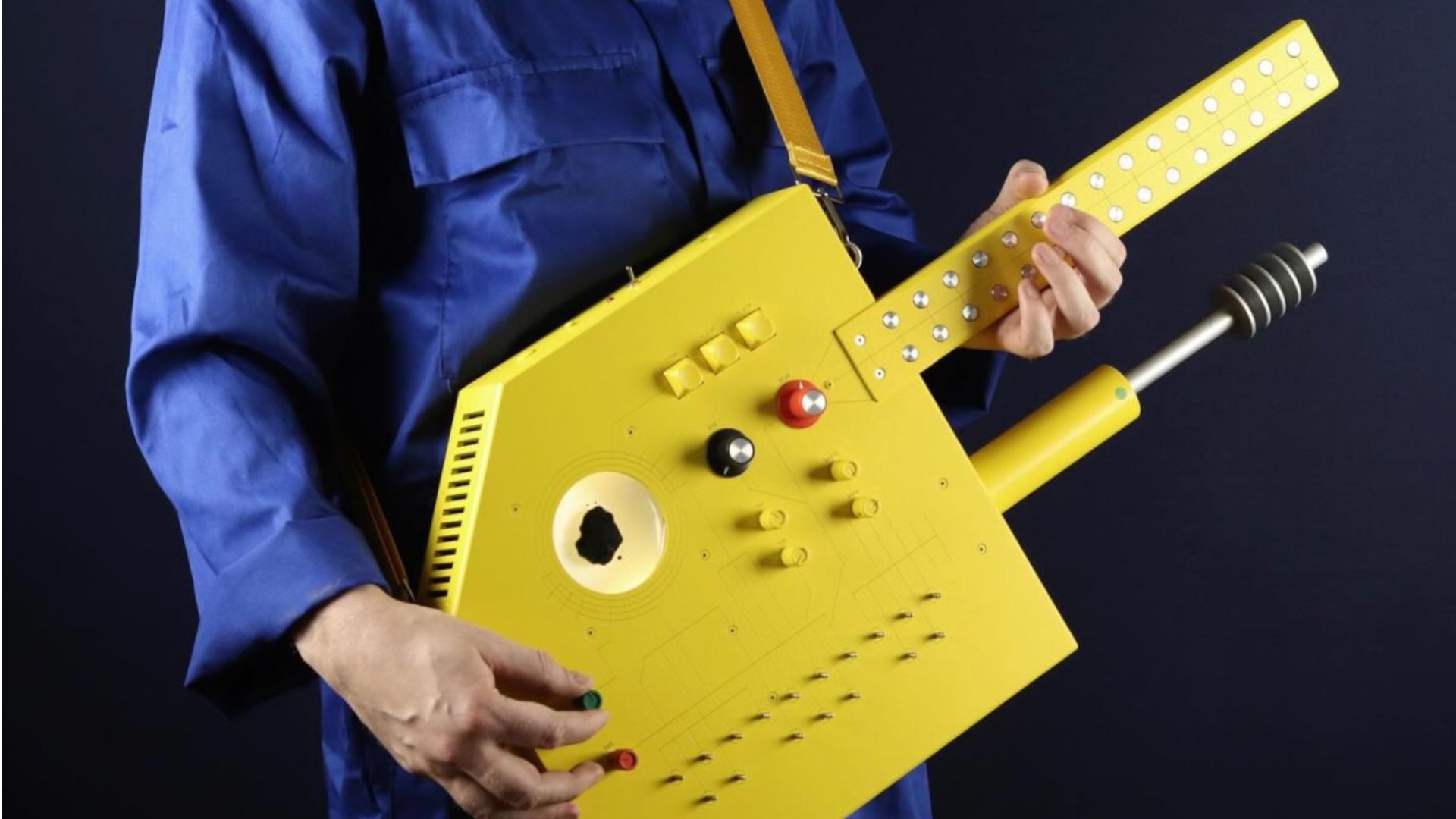 an image of the guitar