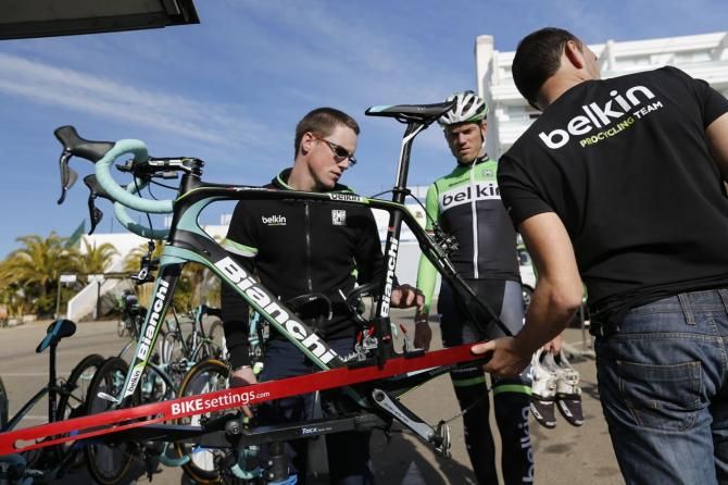 Lars Boom watches as the mechanics build his Bianchi Infinito CV