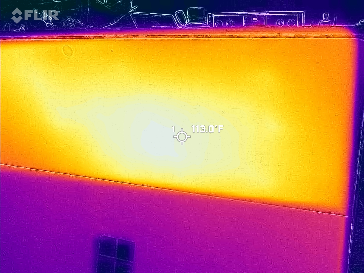 Surface Pro 11 thermal images