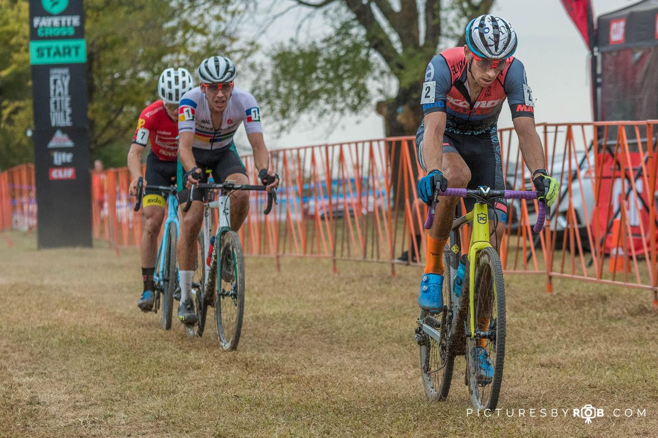 Kerry Werner (Kona Maxxis Shimano) starts to open the winning gap