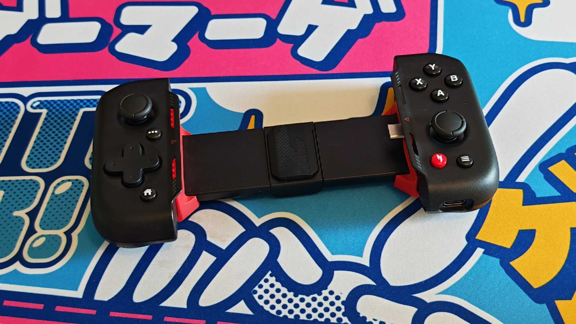 The Acer Nitro Mobile Gaming Controller.