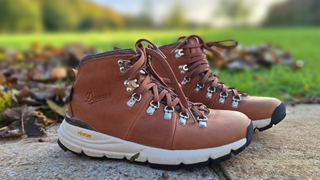 Danner Mountain 600 review: T3 Active Writer wearing Danners