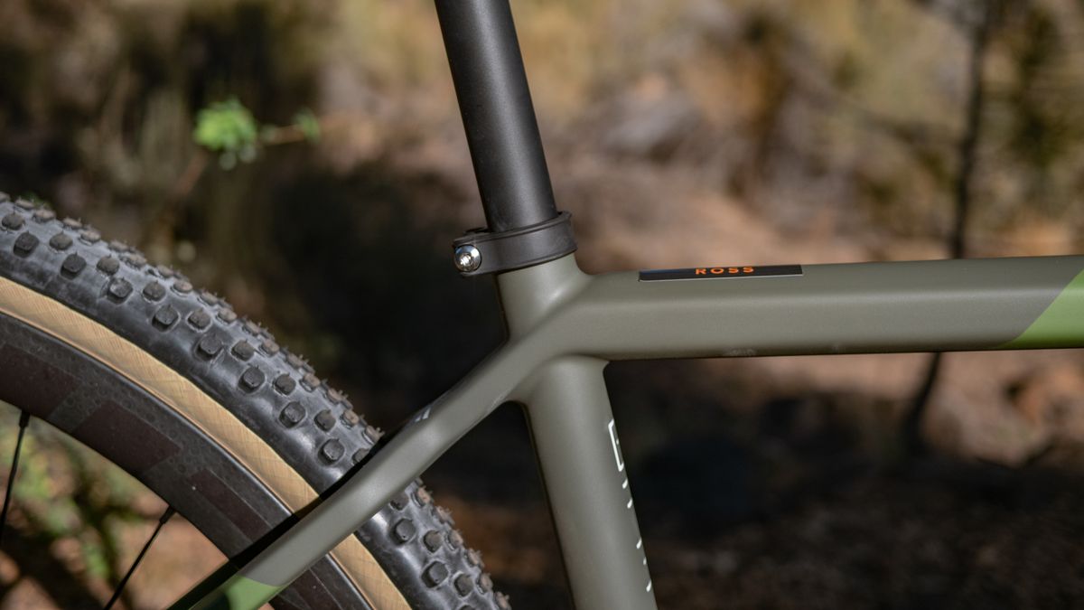 Argonaut GR3 seat post and set tube detail