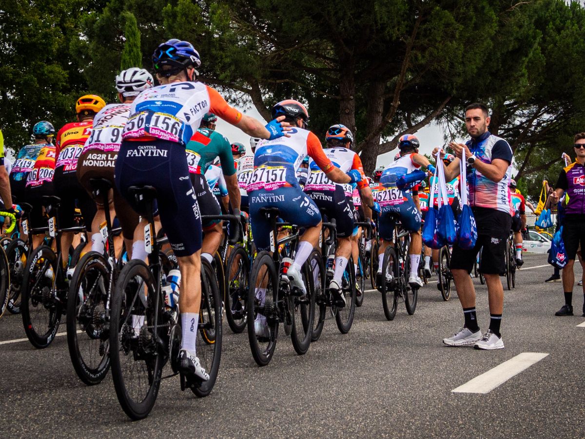 What Is It Like Inside A Tour De France Team Car? 