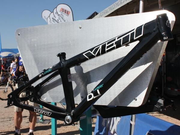 Yeti's new DJ is now more like a BMX frame in terms of overall stiffness and maneuverability.
