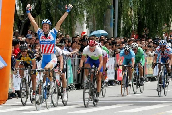 Tom Veelers (Skil-Shimano) takes the final sprint of the tour on a fine afternoon in Xining.
