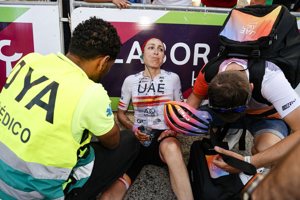 Mavi Garcia (UAE Team ADQ) at the finish of Emakumeen Nafarroako