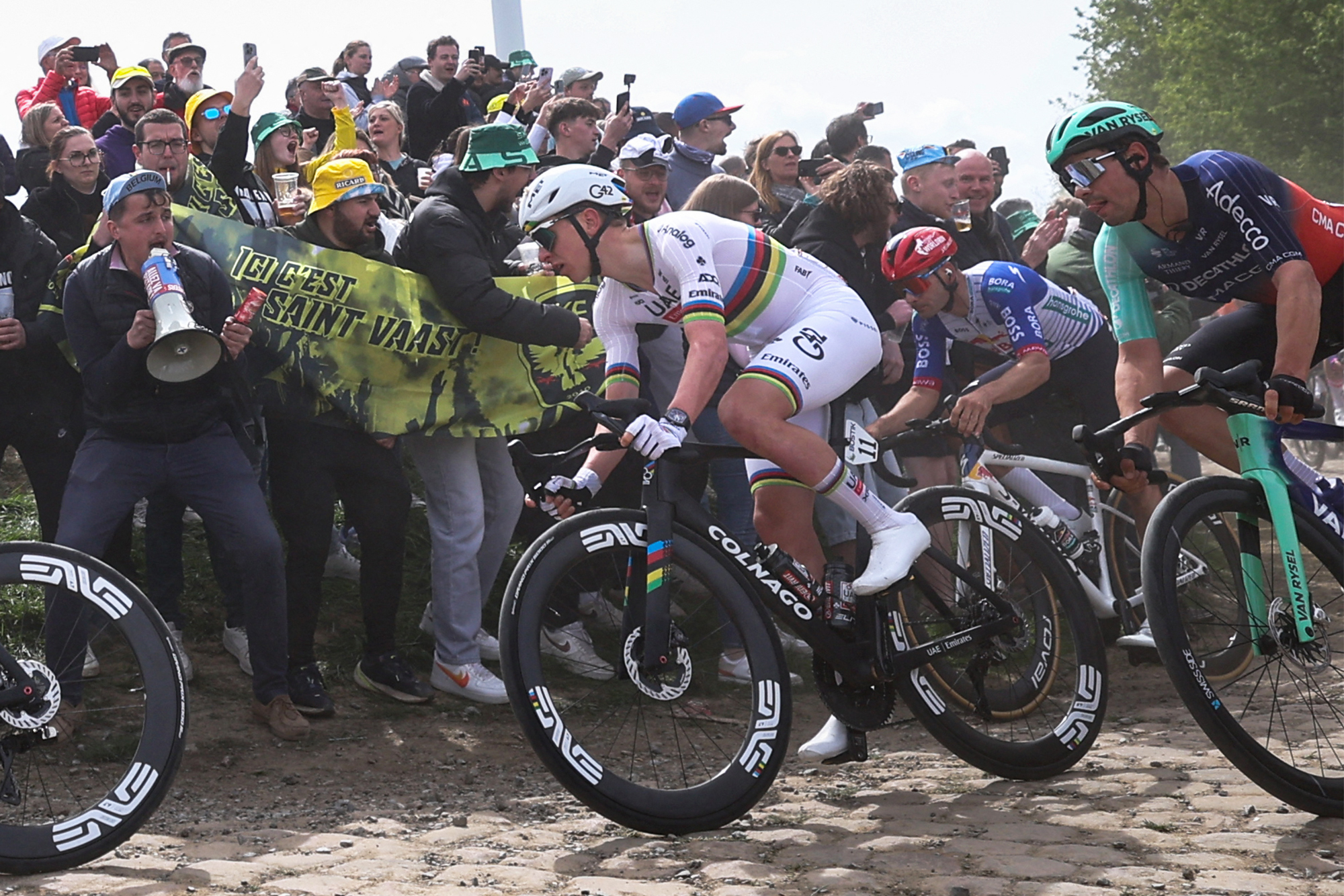 Mid-race scare for Tadej Pogačar after puncture, neutral spare bike sees race favrouite off the back at Paris-Roubaix 
