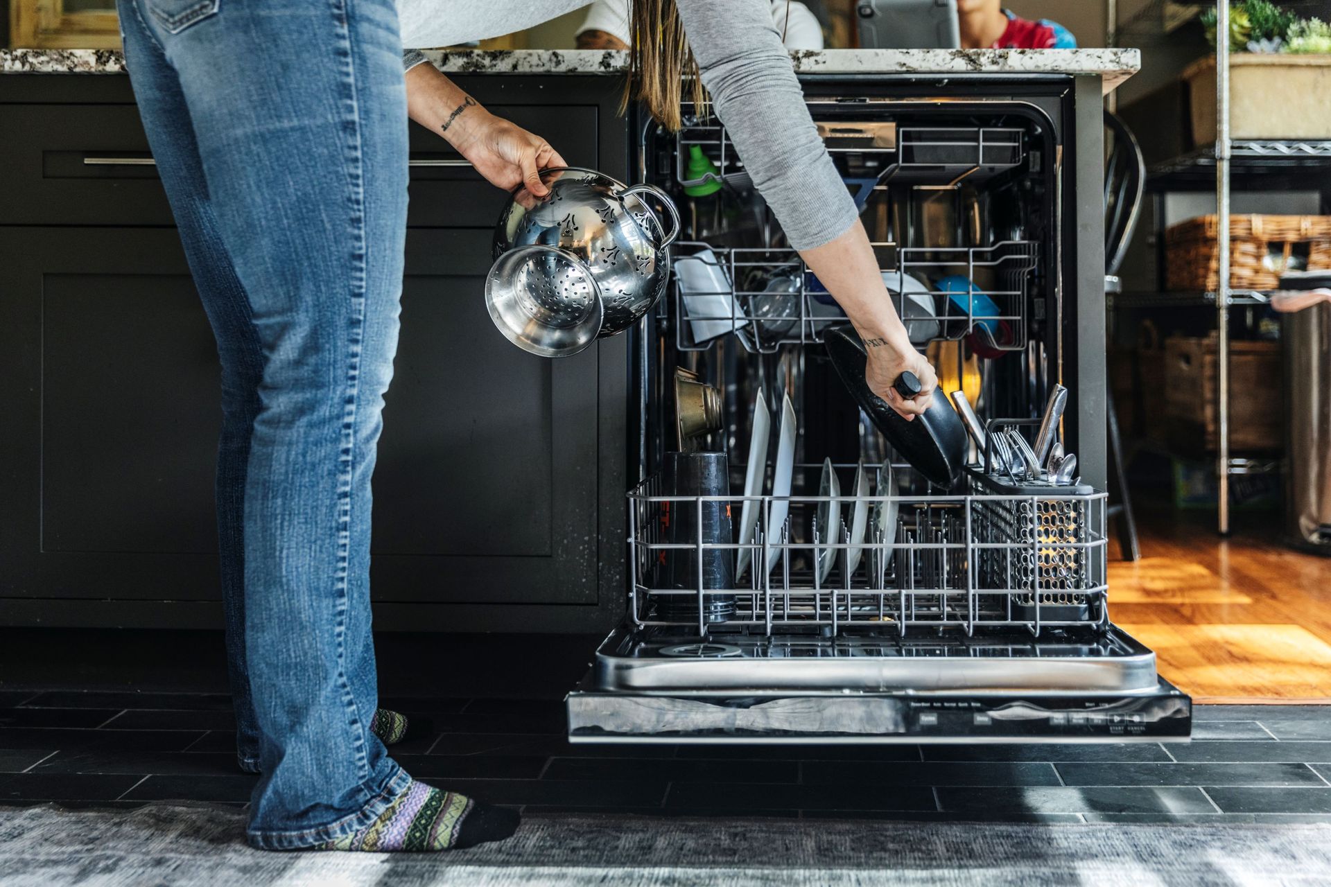how-much-does-a-dishwasher-cost-to-run-we-explain-all-homebuilding