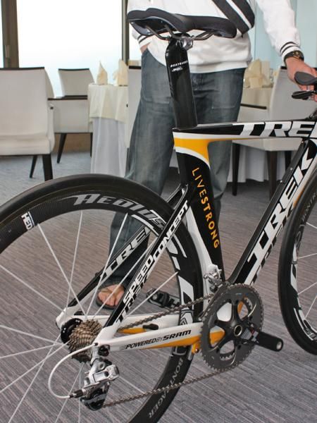 The compact rear triangle stiffens things up and also presents less frontal area.