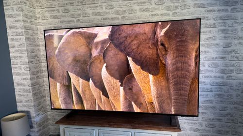 U8000F 65-inch LCD TV