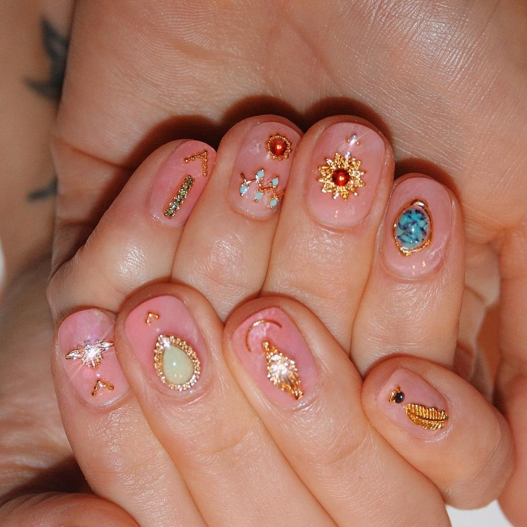 Rose quartz-inspired nails