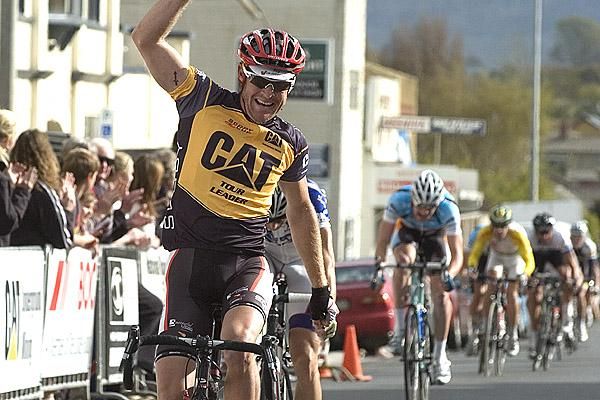 Tour leader Bernard Sulzberger (Fly V Australia) won the penultimate stage of the tour after bridging a gap to Jayco/VIS's Matt Wilson in the closing kilometres.