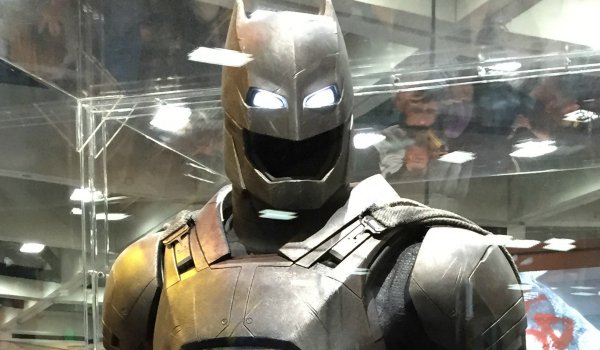 Check Out Batman v Superman's New Costumes, Especially This Sweet Armor Suit  | Cinemablend