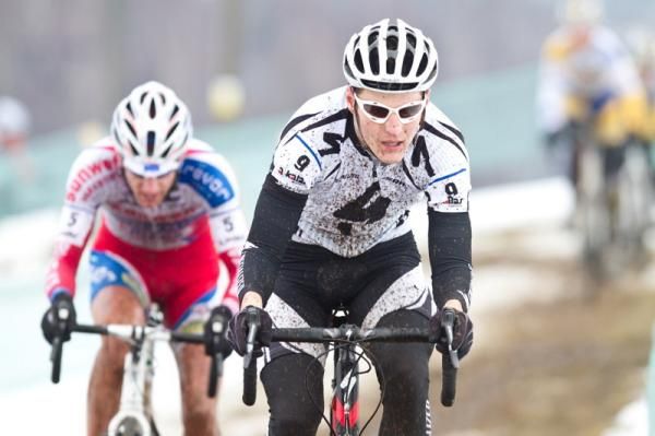 Jaroslav Kulhavy (Specialized Factory Racing) leads Martin Zlamalik