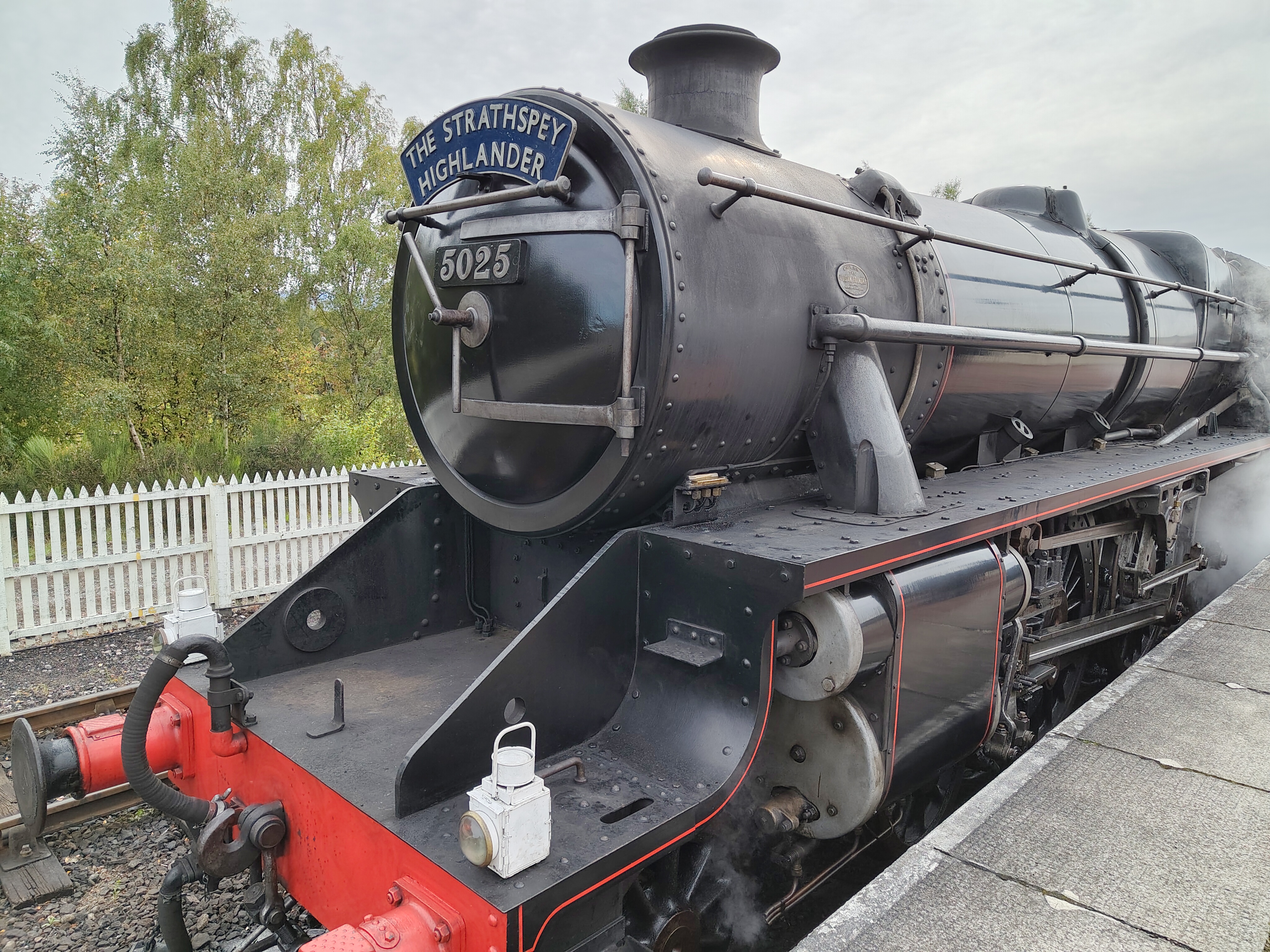A camera sample taken on the Fairphone 6 showing a steam train.