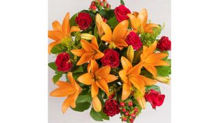 Flower bouquet from Serenata, one of the best flower delivery services.