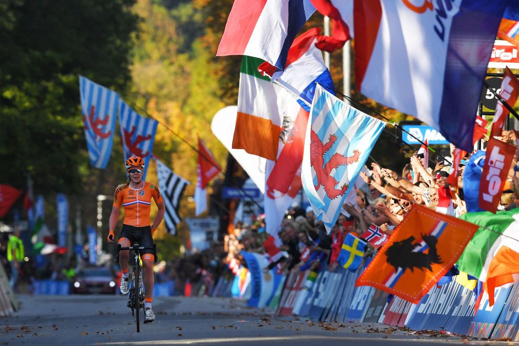 Anna van der Breggen (Netherlands) wins the 2018 road race in Innsbruck