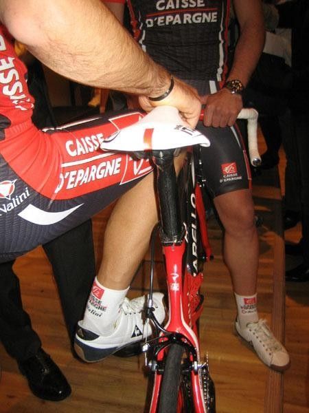 Full Caisse d'Epargne horsepower Valverde and Pereiro's legs combined