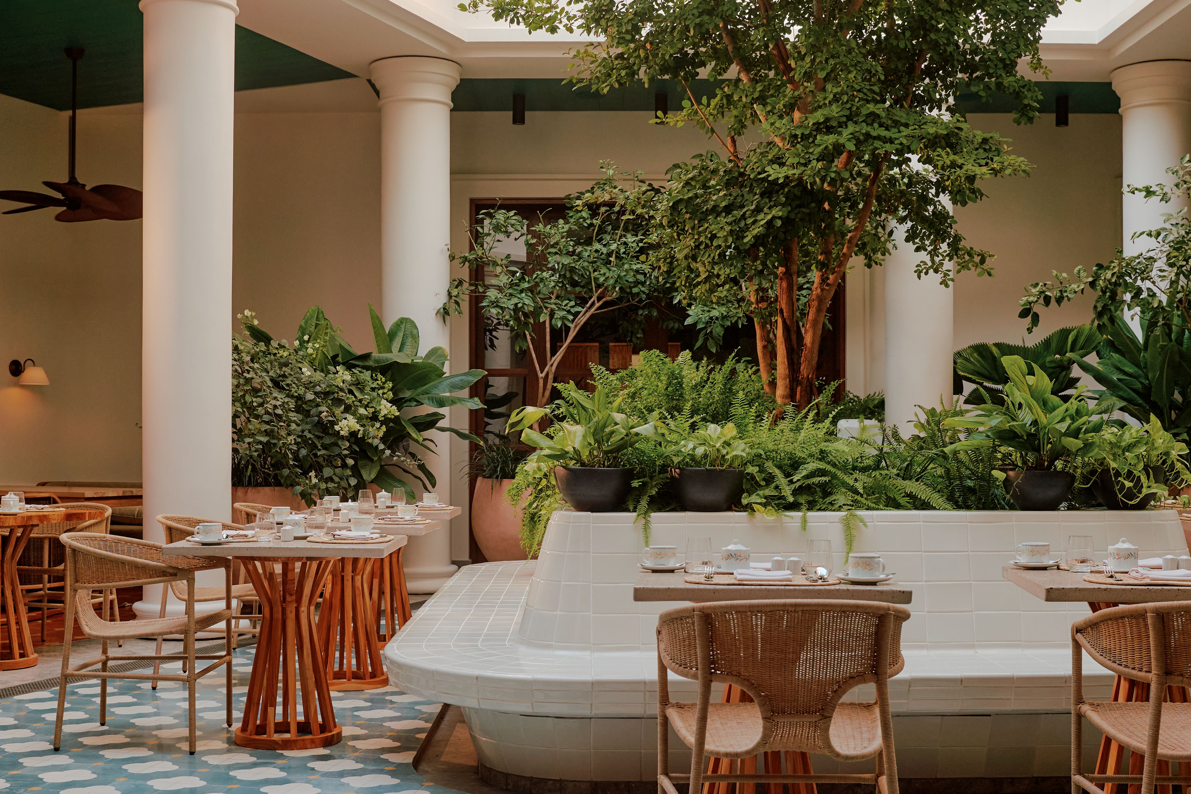 review of four seasons hotels and residences cartagena
