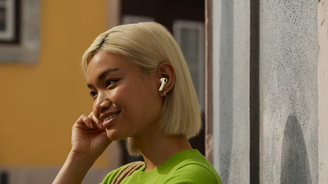 AirPods 3 Pro Lifesytle