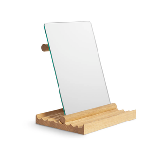 Organizational table mirror.