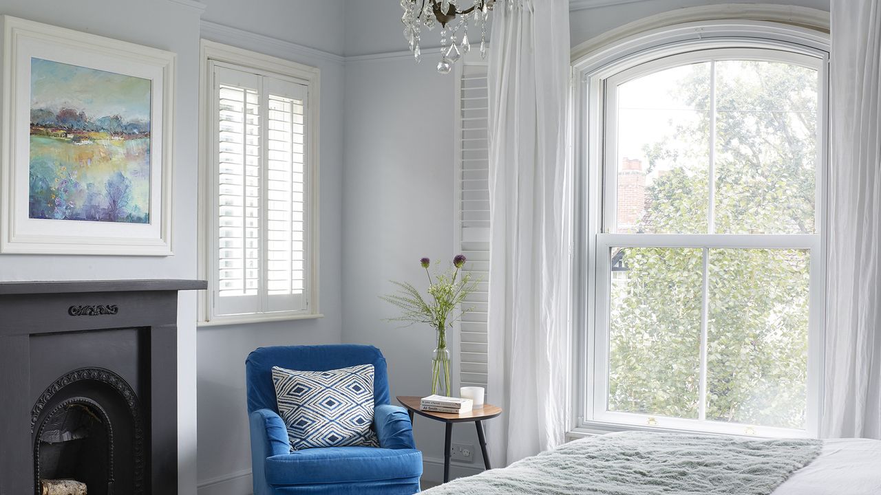 How to paint window frames