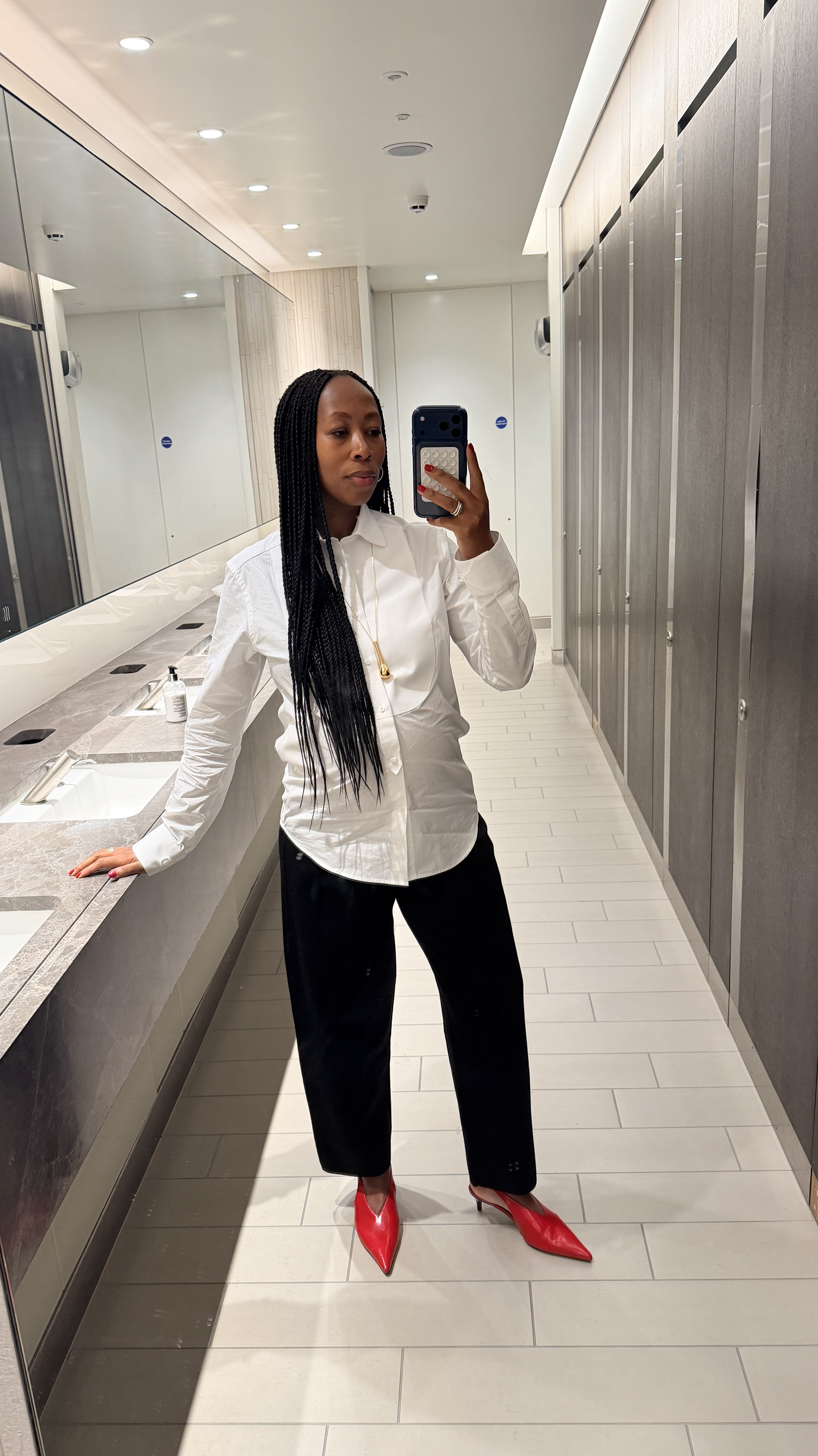 thandimaq pregnancy outfits