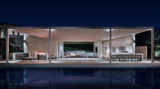 Gluckman Tang complete minimalist Californian guest house.