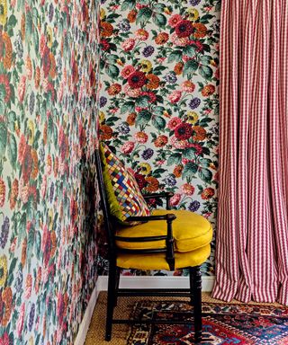 Bedroom color with floral wallpaper and fabric