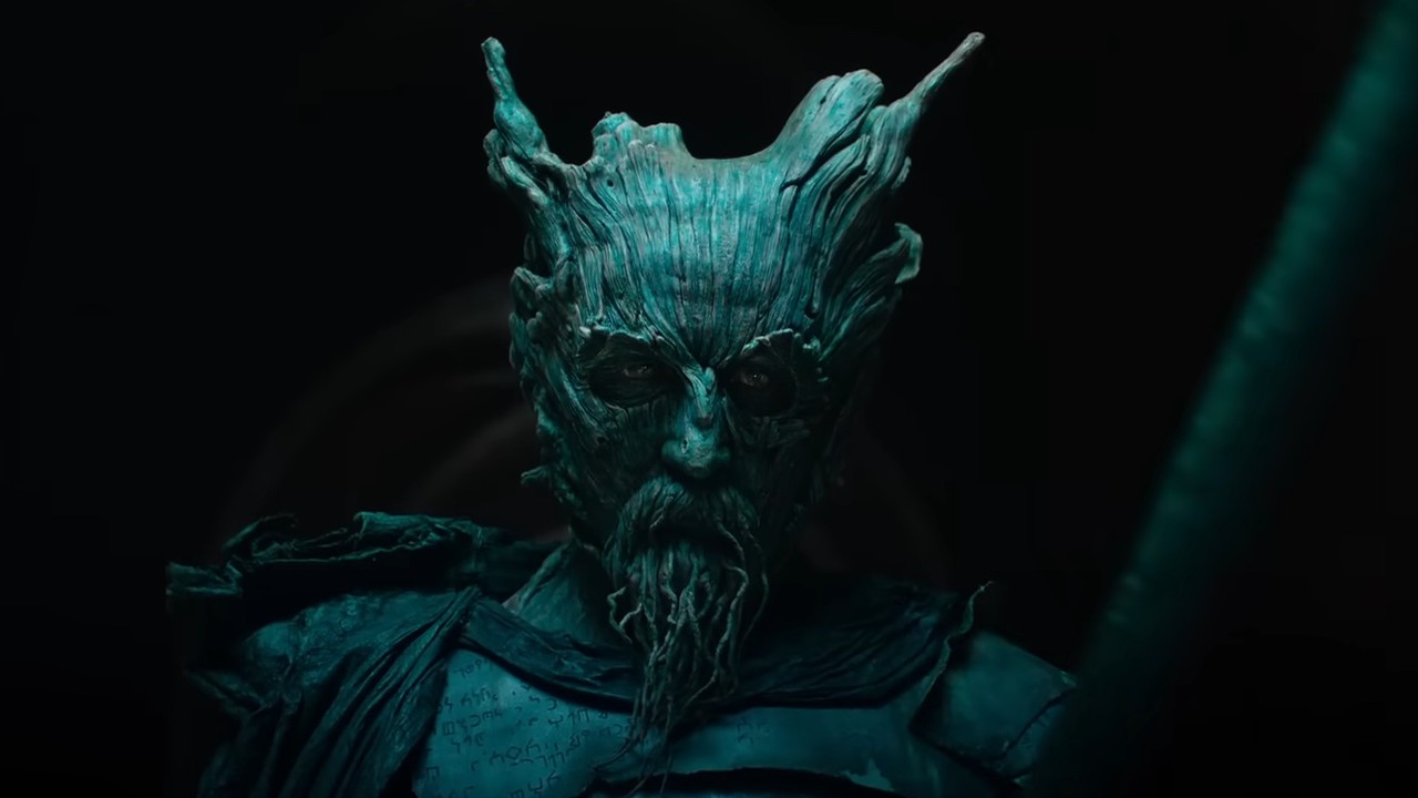 『緑の騎士』の威圧的なラルフ・アイネソン