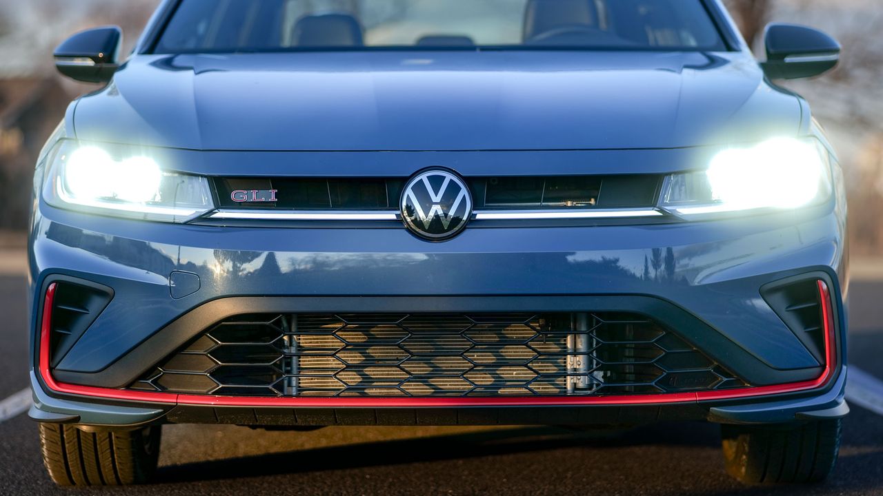 2025 Volkswagen Jetta GLI AutoBahn test drive.