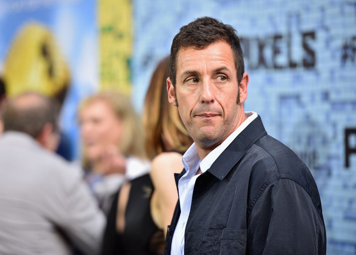 MOVIE REVIEW: Adam Sandler hits new low in 'Just Go With It