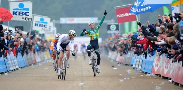 Sven Nys (Landbouwkrediet), GVA Trophy leader, is pleased.