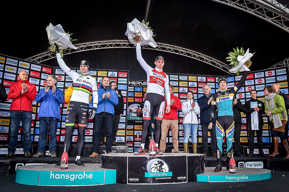 Mathieu van der Poel on the podium with Van Aert and Meeusen at Superprestige Hoogstraten