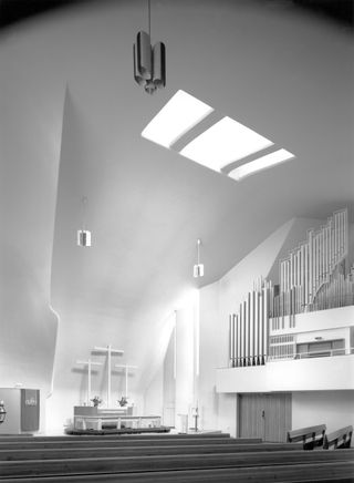 The Church of the Three Crosses (1956-58), interior