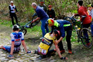 Defending champion Dylan van Baarle crashed out of the race in the Arenberg