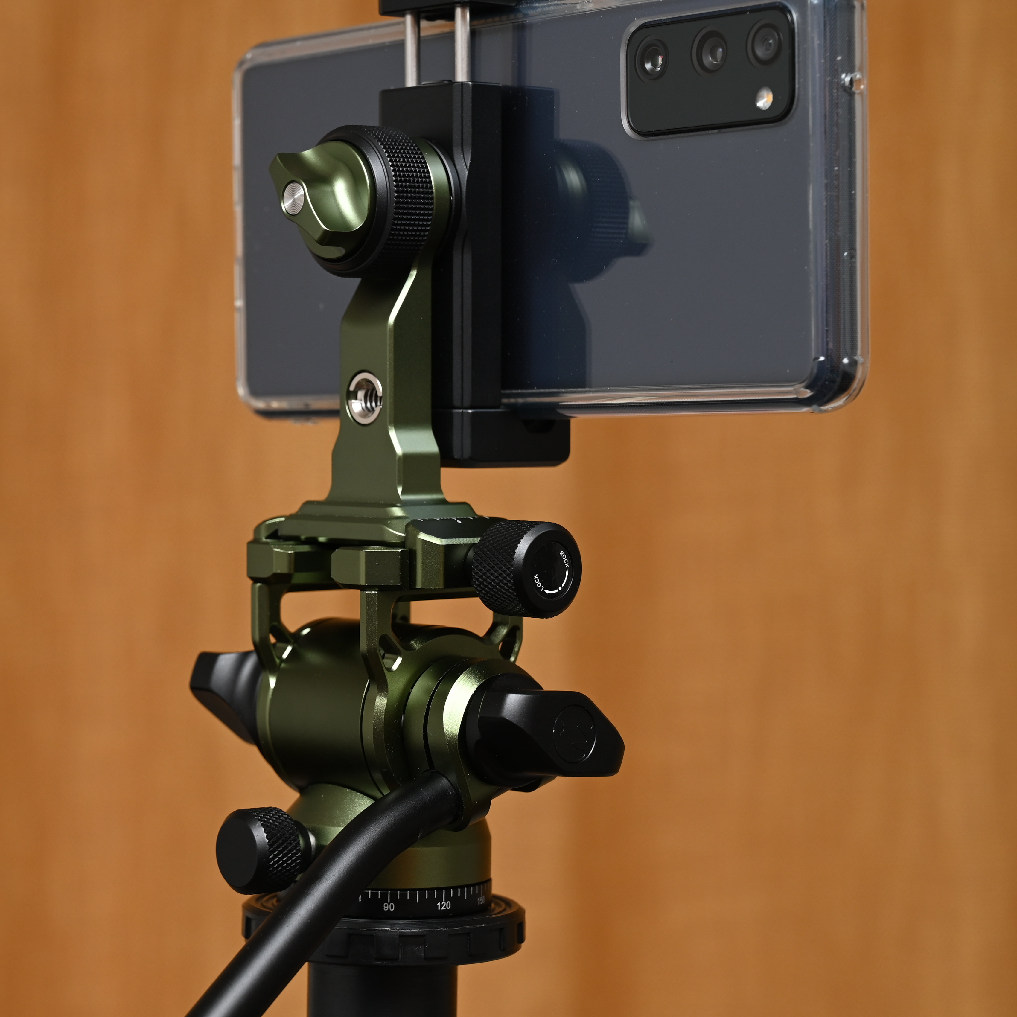 3 Legged Thing Phil smartphone holder and mount