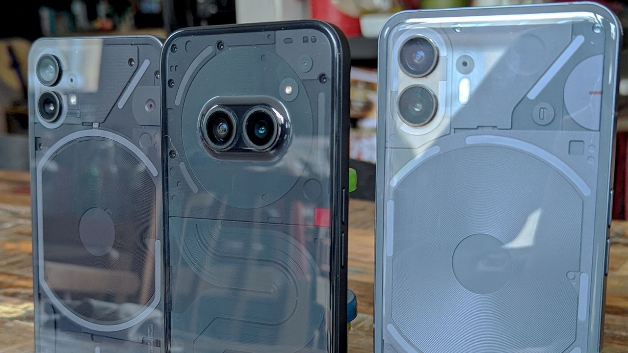 Nothing Phone 1 Nothing Phone 2a Nothing Phone 2 Glyph lighting on