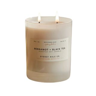 A double wick bergamot and black tea candle