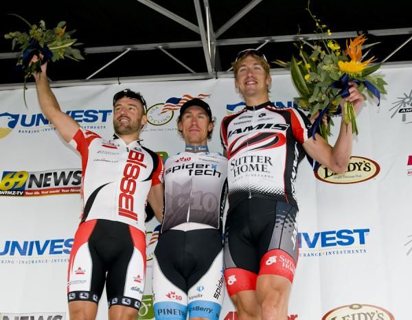 2011 Univest Grand Prix podium Frank Pipp (Bissell Pro Cycling), Ryan Roth (Spider Tech) an Tom Zirbel (Jamis/Sutter Home).