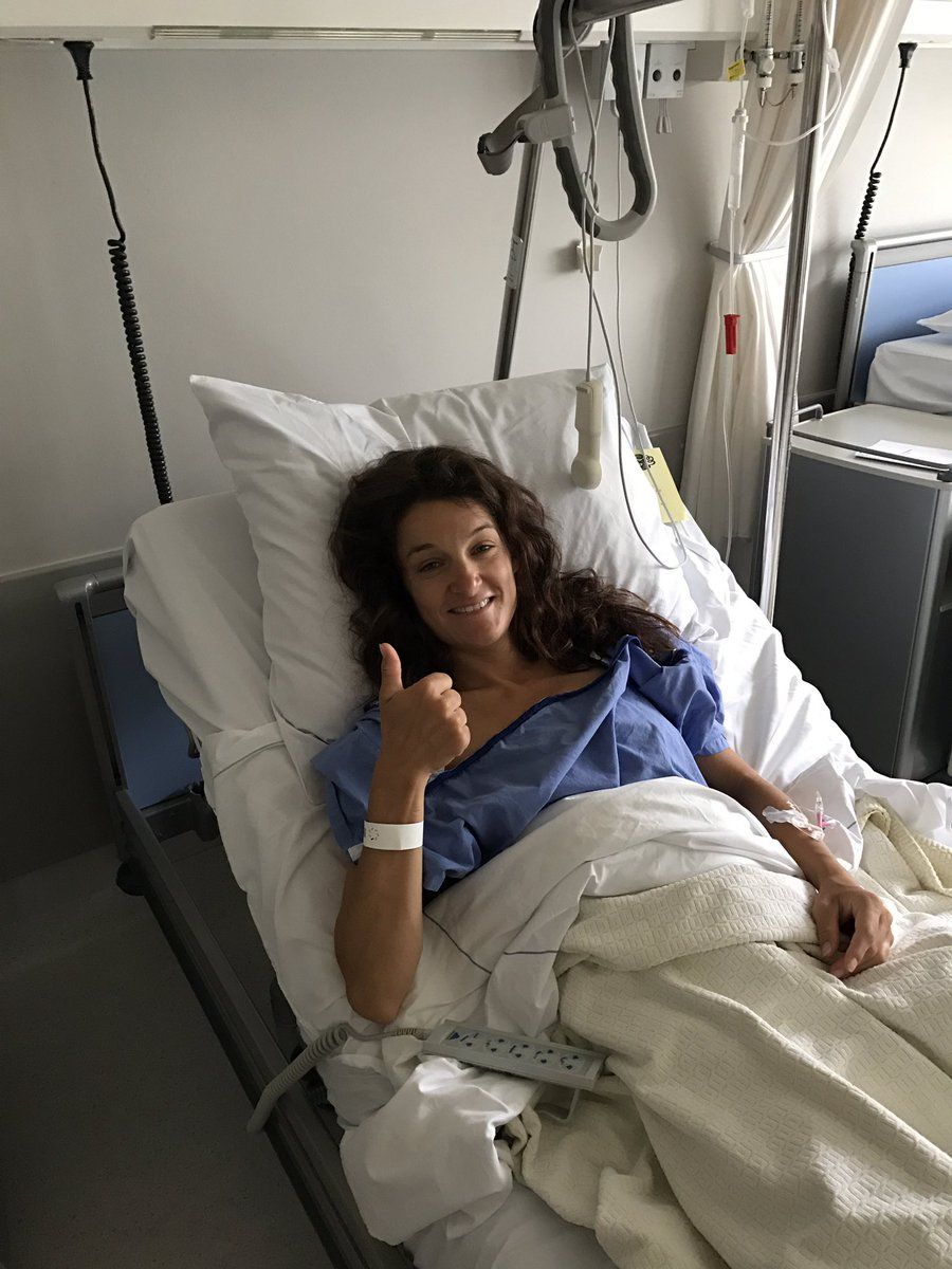 Thumbs up from Lizzie Deignan after appendix surgery